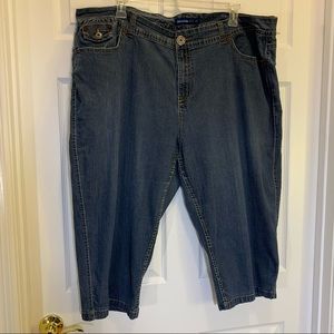 avenue JEANS Blue Denim Stretch Capri Pants 28